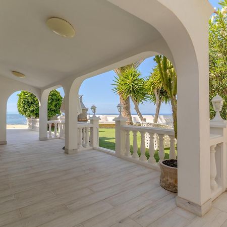 Villa Blanca Callao Salvaje Exterior photo